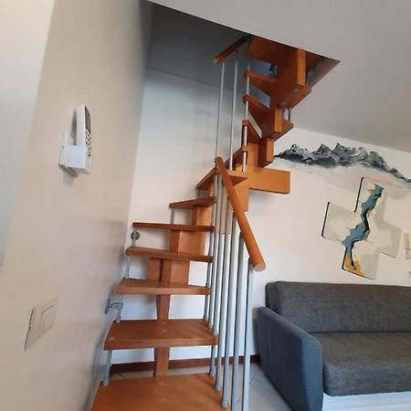 La Casa Nel Vento Leilighet Dervio Eksteriør bilde